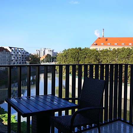 Apartimento Bulvar Prima דירה *